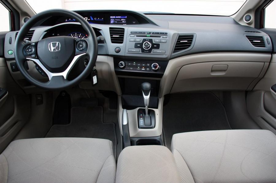 Honda Civic EX Sedan 2012 года  (фото 26 из 36)
